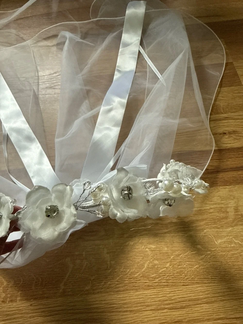 Girls headpiece - never worn